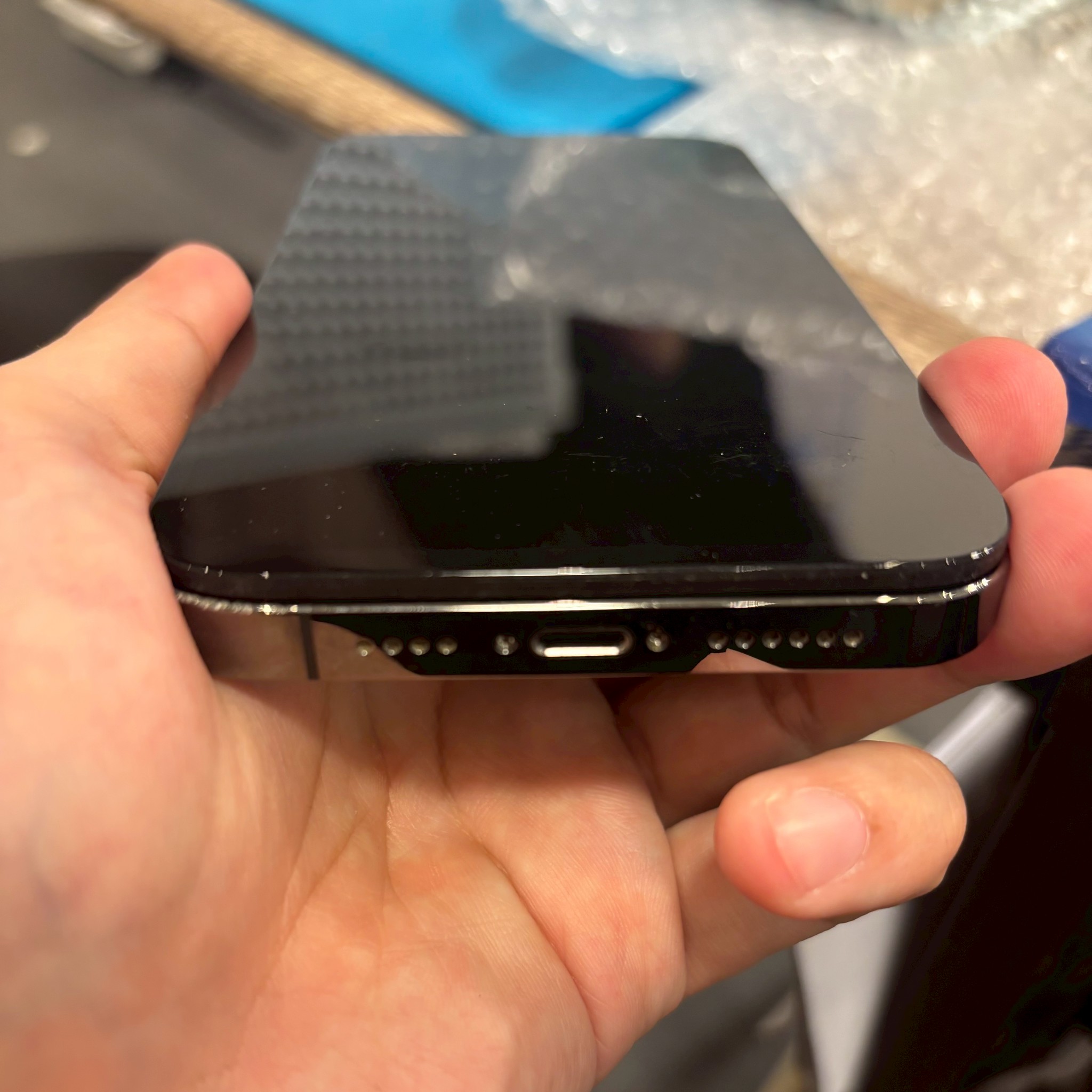 【音が小さい・聞こえない！？】iPhoneのスピーカー不良も即日修理！